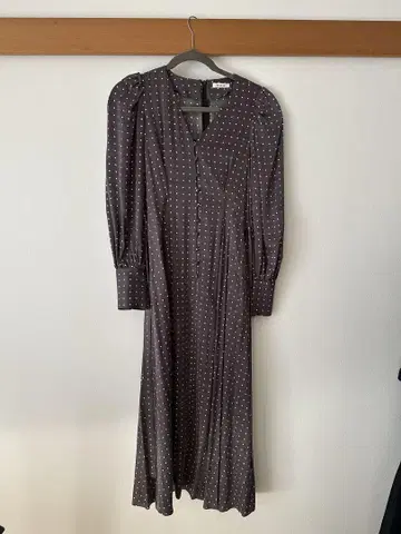 FRAY I.D 큐프라 레이온 새틴 턱 원피스