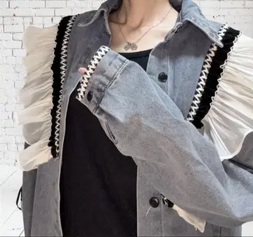 한국 발 유일무이한 프릴 데님 셔츠