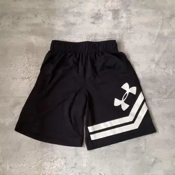 UNDER ARMOUR 언더아머 하프 팬츠 숏팬츠 블랙