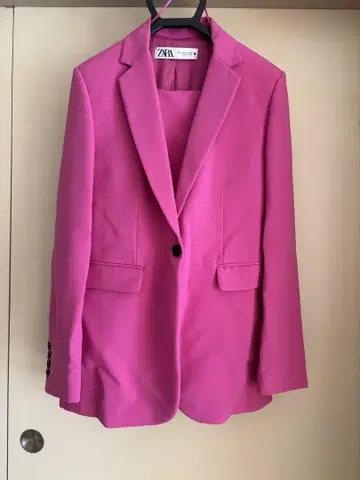 귀여운 ZARA 파티에도. 핑크 수트 셋업 세레모니 수트
