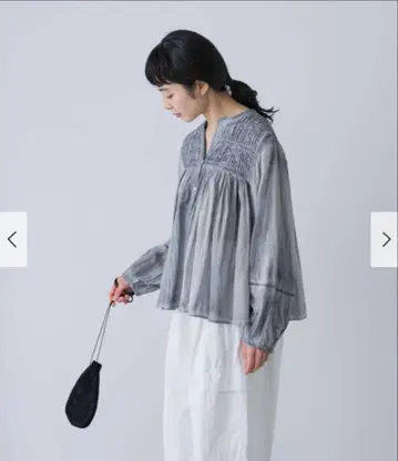 카구레 택 포함 새상품 피그먼트 다이 핀턱 블라우스 어반 리서치 도어스