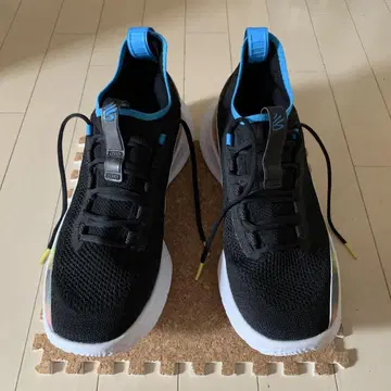 레어 UNDER ARMOUR CURRY 언더아머 카리 스니커즈