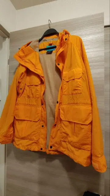 잭 울프스킨 오렌지 마운틴 파카