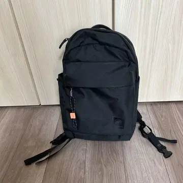 Mammut 블랙 백팩