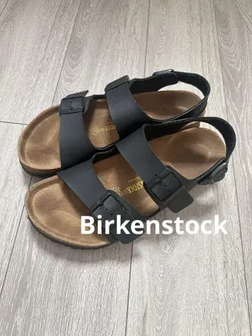 Birkenstock 블랙 샌들 42