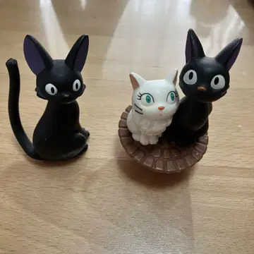 마녀 배달부 키키 지지
