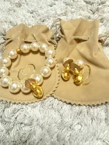 Q-pot 디즈니 영 오이스터 귀걸이 팔찌