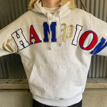 Champion 리버스 위브 와펜 로고 후드티 구하기 어려움