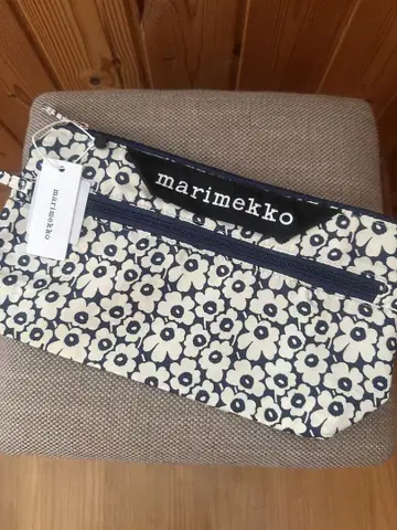 [미사용 새상품] marimekko 꽃무늬 숄더백