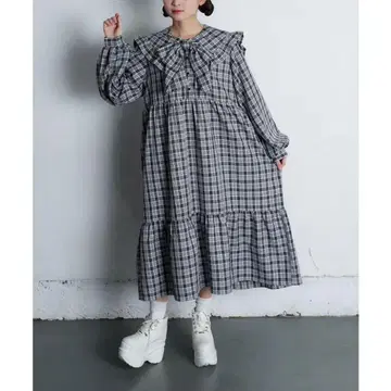 Whinny 큐루룬프리프리 원피피 원피스