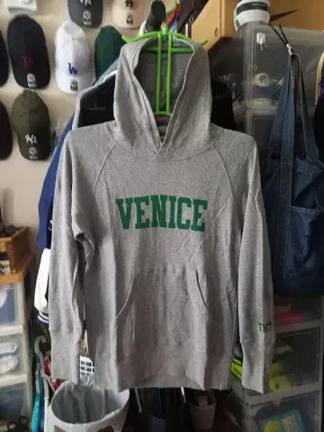 TMT 그레이 VENICE 후드티