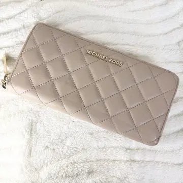 [ MICHAEL KORS ] 마이클코어스 퀼팅 장지갑 롱 대용량