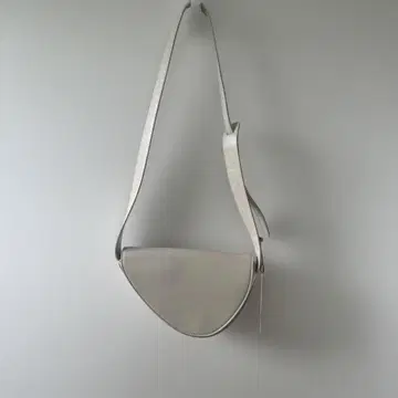 자라 숄더백