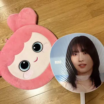 TWICE MOMO 부채