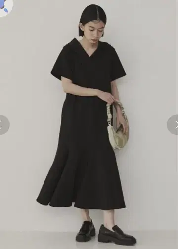 COTORICA 숏슬리브 머메이드 원피스