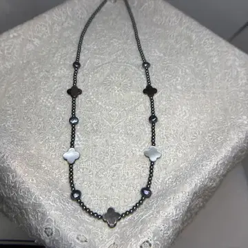 목걸이 5개의 꽃 모티브 53cm
