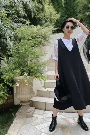 [ 미사용 ] 안미누 V넥 슬리브리스 원피스