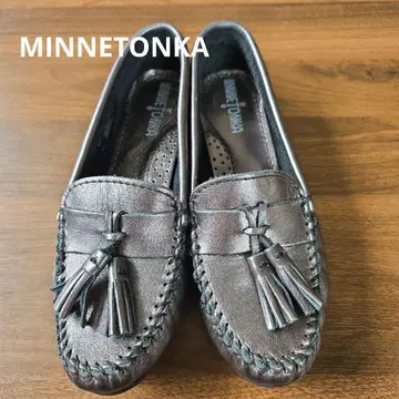 MINNETONKA 건메탈 모카신