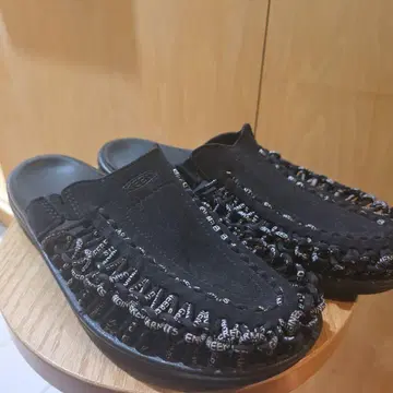 engineered garments x KEEN 샌들