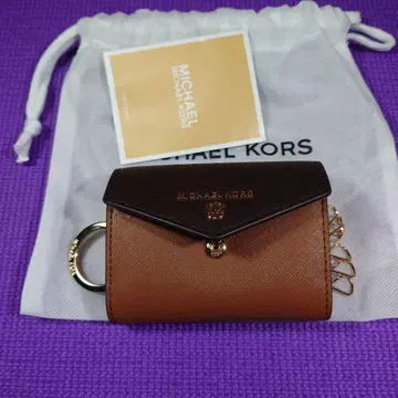MICHAEL KORS 키케이스 브라운