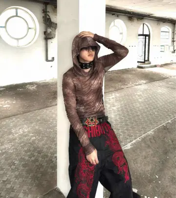 세컨드 스킨 후드티 y2k archive