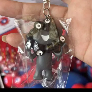 블랙 미야쿠미야쿠 키링
