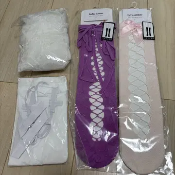 tutuanna 삭스 2색 세트와 프릴 레이스