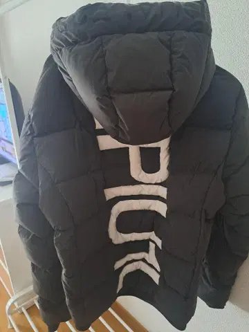 1PIU1UGUALE3 RELAX 백 로고 다운 자켓 남성용
