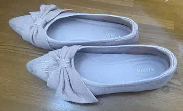VIVAIA 베이지 리본 포함 플랫슈즈