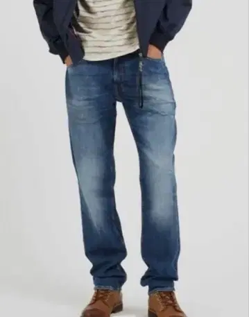 Guess. 게스 블루 데님 팬츠