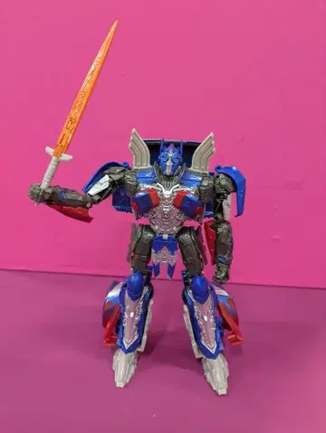 트랜스포머 최후의 기사왕 옵티머스 토이저러스 한정판 개봉품 방패 결품