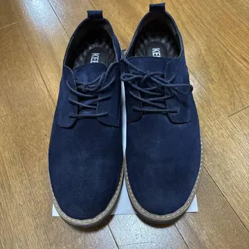 KEEN 네이비 스웨이드 캐주얼 슈즈