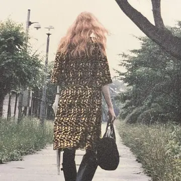 Sally Scott 리프 무늬 자수 원피스