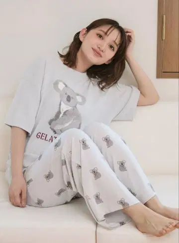 새상품급 젤라또피케 풀오버&롱팬츠