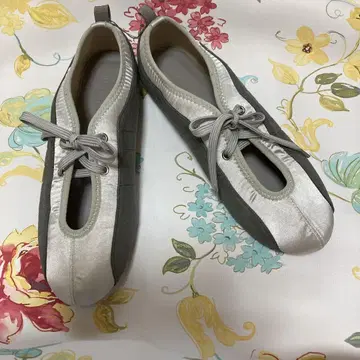 UN/NEU 발레 슈즈 25.0cm