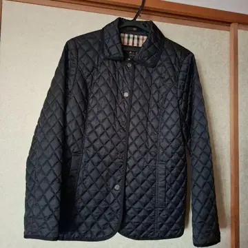 DAKS LONDON 블랙 퀼팅 자켓 40