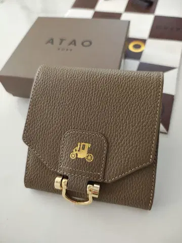 ATAO 로트로 접이식 지갑 토프 가죽 거의 미사용