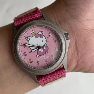 HELLO KITTY 손목시계