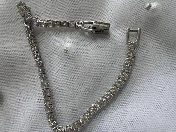 Swarovski 실버 큐빅 팔찌