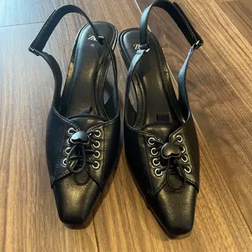 ZARA 블랙 스틸레토 슬링백 뮬