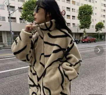 Ameri VINTAGE 2WAY 리버서블 보아 재킷