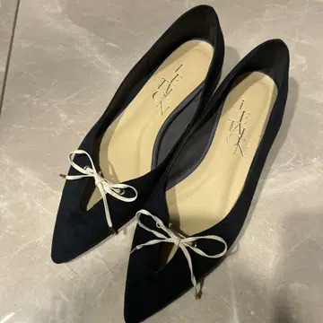 르 탈론 리본 웨이브 라인 플랫 플랫슈즈 펌프스 24cm