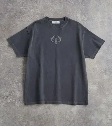 adrer 티셔츠