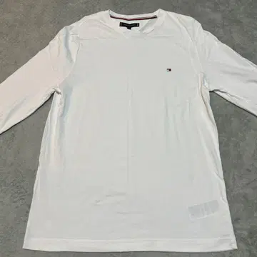 Tommy Hilfiger 화이트 롱 슬리브 T셔츠 M 사이즈