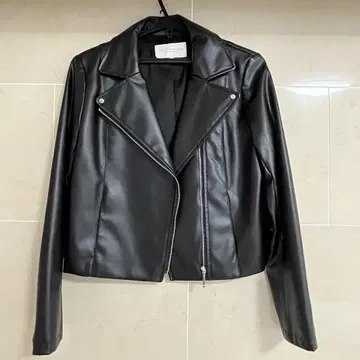 PROPORTION BODY DRESSING 페이크 가죽 자켓 3