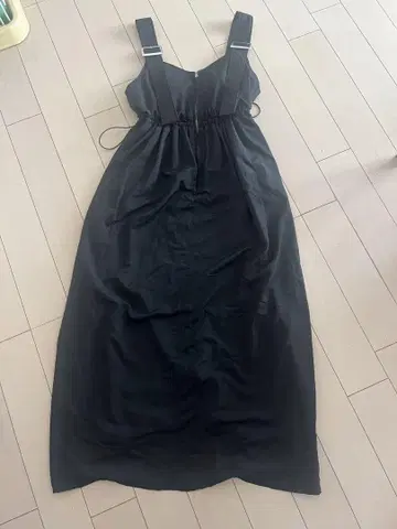 렙심 이소재 드로스트 점프스커트 원피스