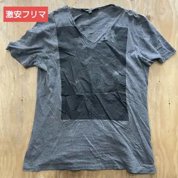 닐 바렛 그레이 V넥 티셔츠