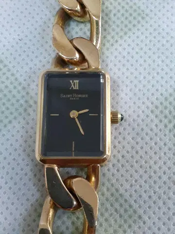 SAINT HONORE 골드 쿼츠 손목시계