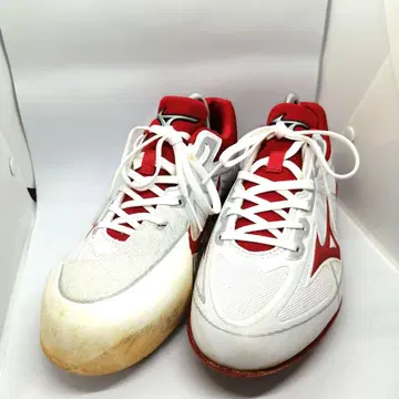 톱니 스파이크 24.5cm 라이트 레보바디 미즈노