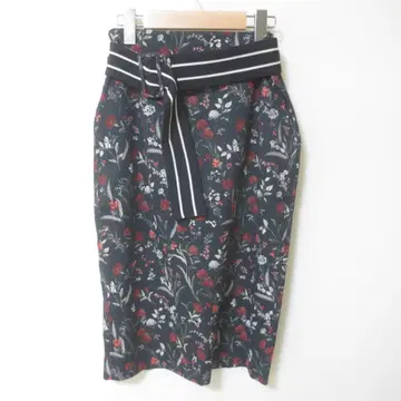 MARELLA 마레라 꽃무늬 스커트 40 블랙 D300